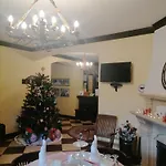 Chalet Zolota Pidkova & River