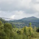 Zolota Pidkova & River Chalet *