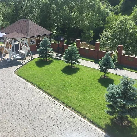 Zolota Pidkova Chalet Slavske