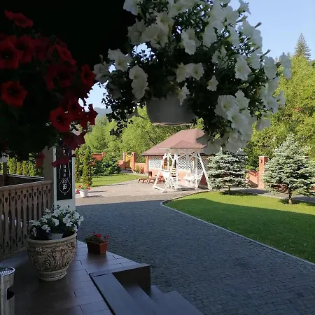 Zolota Pidkova & River * Slavske