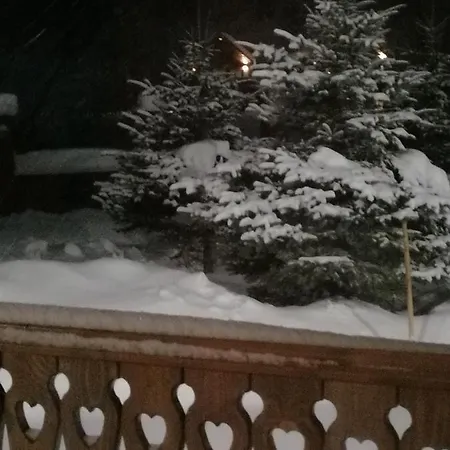 Zolota Pidkova & River *