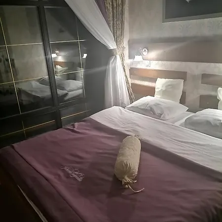 Zolota Pidkova Chalet Slavske