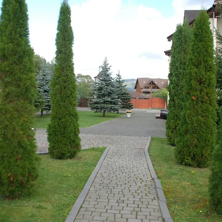 Chalet Zolota Pidkova & River Slavske