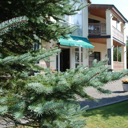 Zolota Pidkova & River Slavske