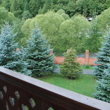 Zolota Pidkova & River * Slavske