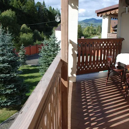 Zolota Pidkova & River * Slavske