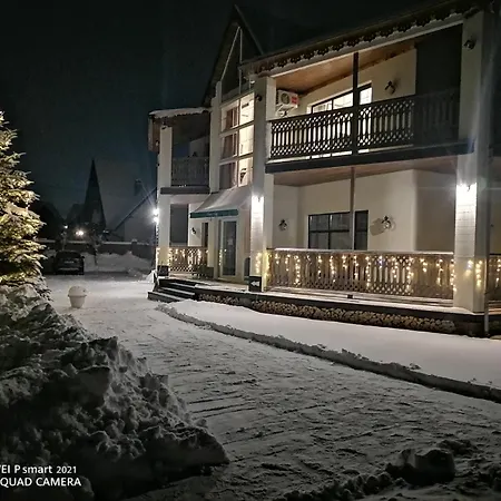Zolota Pidkova & River Chalet
